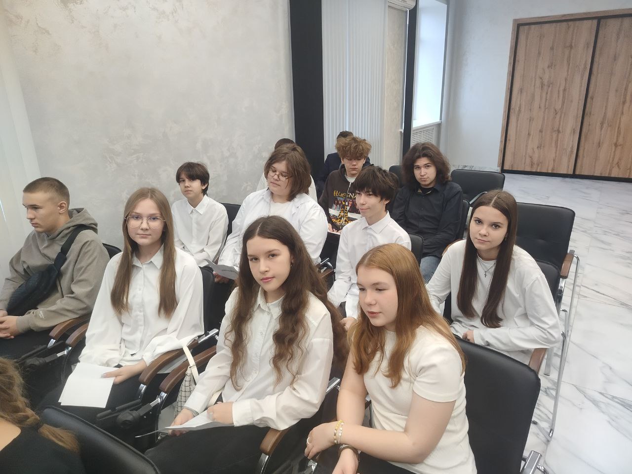 photo_5303434031401733323_y