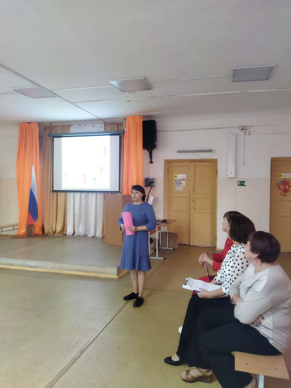 photo_5359379583905955672_y