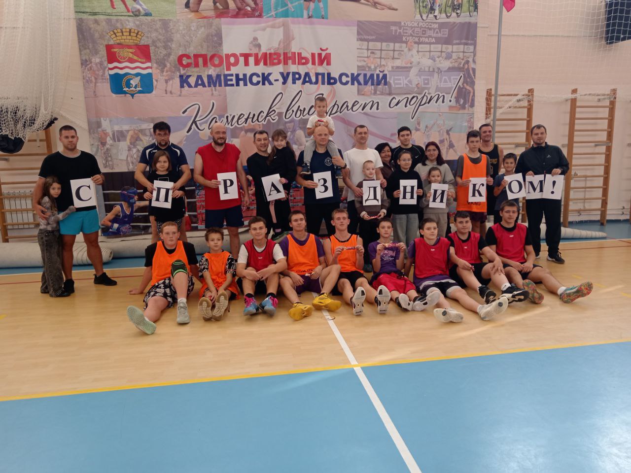 photo_5449388148376343870_y