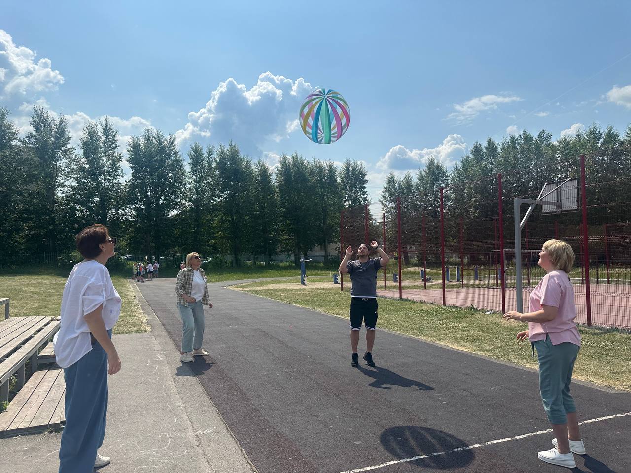 photo_5350556174891741972_y