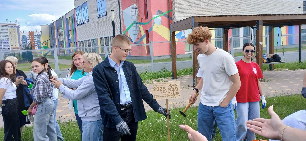 photo_5393165312779744629_y