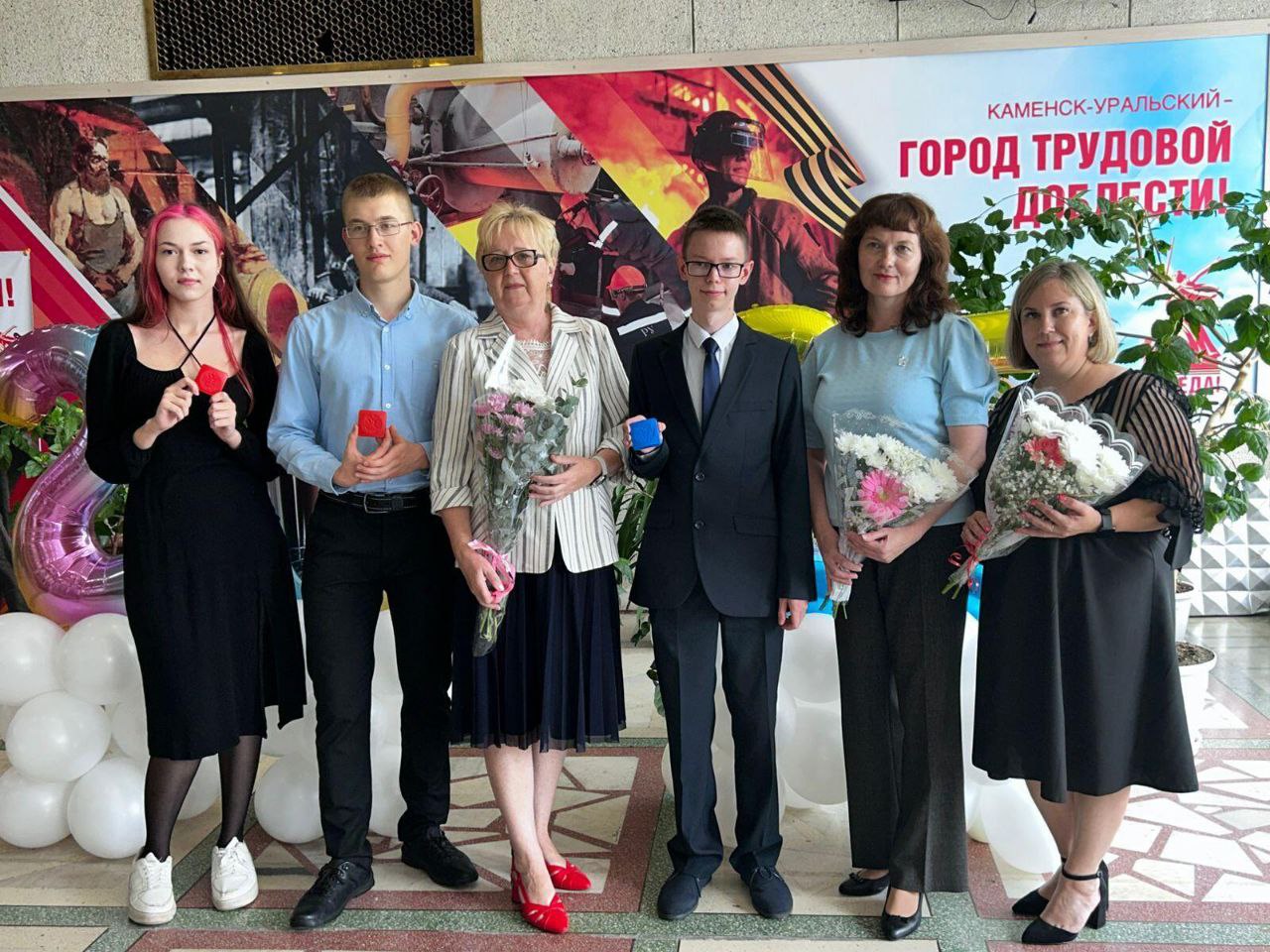 photo_5407098306947054467_y