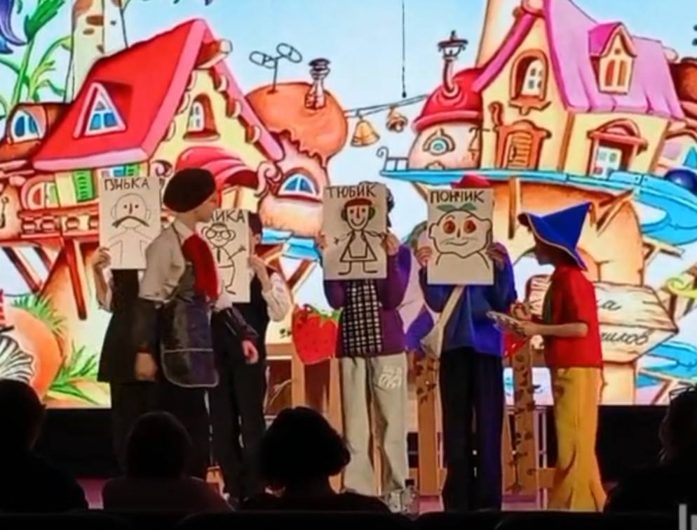 photo_5408946040532496779_y